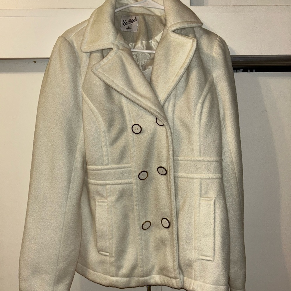 Elegant White Peacoat Classic Winter Design